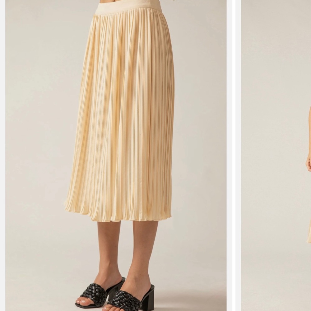 Soft cream pleated midi skirt